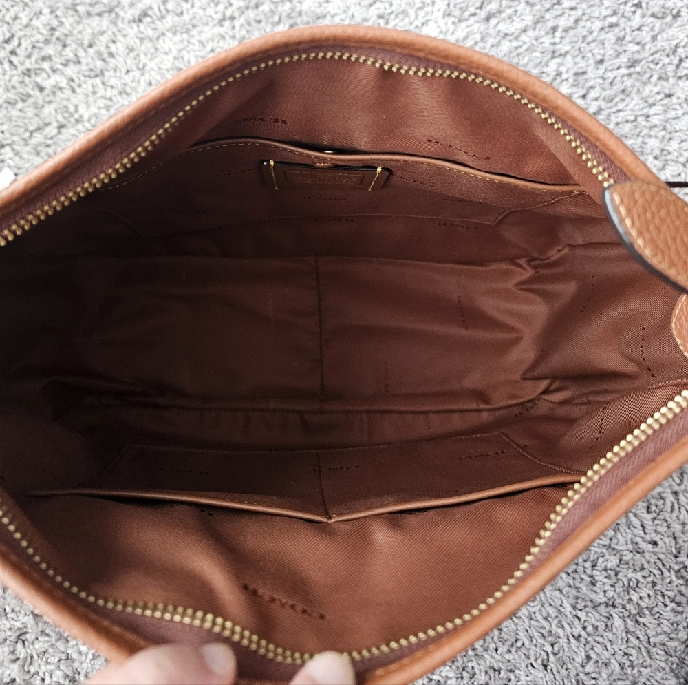 Coach Cary in Saddle Tan - Large - Picture 4 of 13